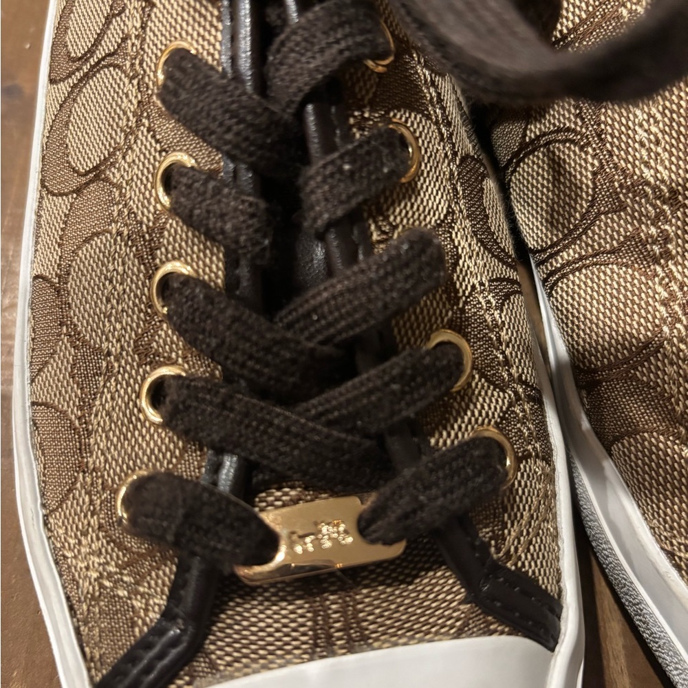Coach Black and Brown Sneakers with Signature Logo - Picture 6 of 6